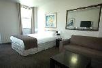 Queen Hotel Room + Bfast