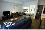 1 Bedroom King/ Twin Apartment